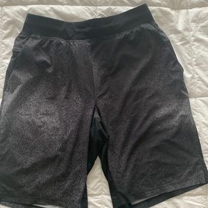 Lululemon mens THE short. Size small. Linerless. Black.
